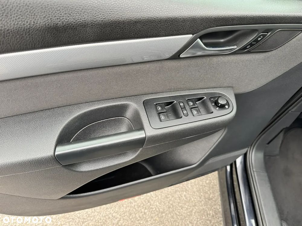 Volkswagen Sharan 2.0 TDI BlueMotion Technology Highline - 21