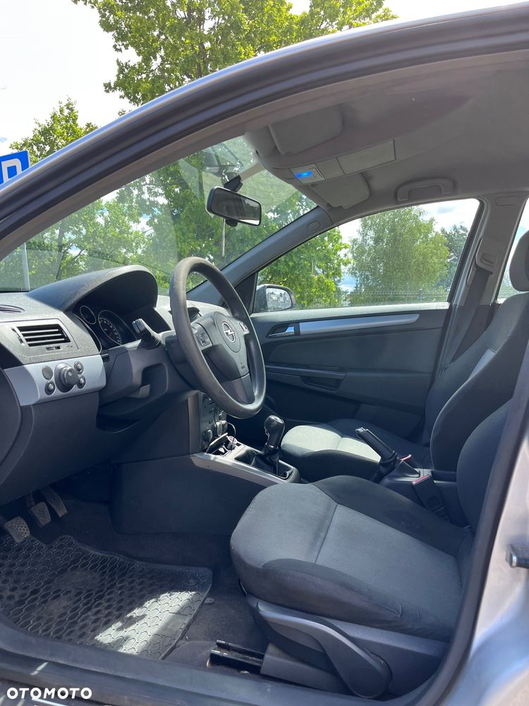 Opel Astra 1.6 Enjoy - 8