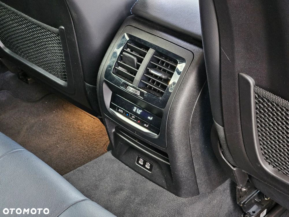 BMW X4 xDrive20i M Sport sport - 36