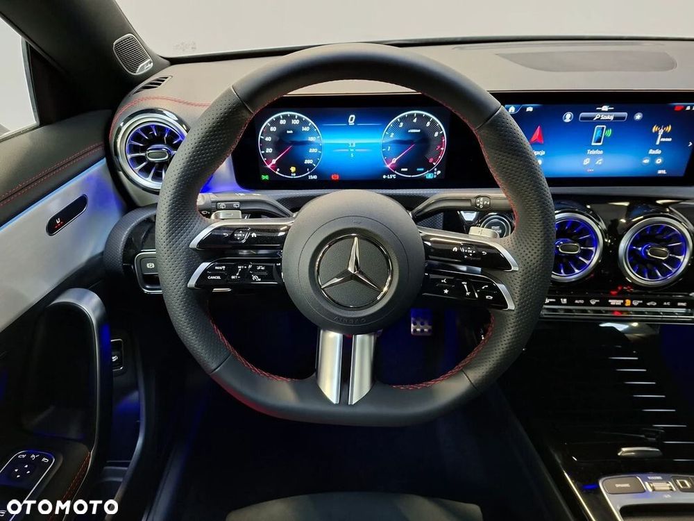 Mercedes-Benz CLA 200 AMG Line 7G-DCT - 18