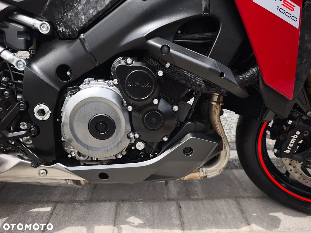 Suzuki GSX - 8