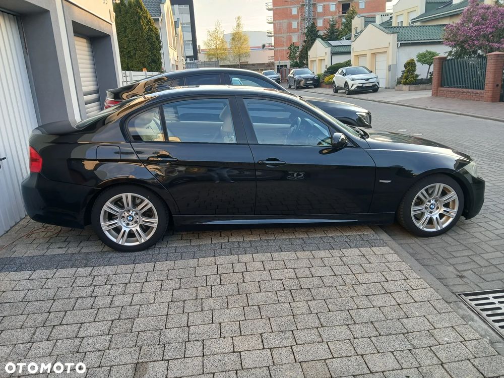 BMW Seria 3 325d - 2