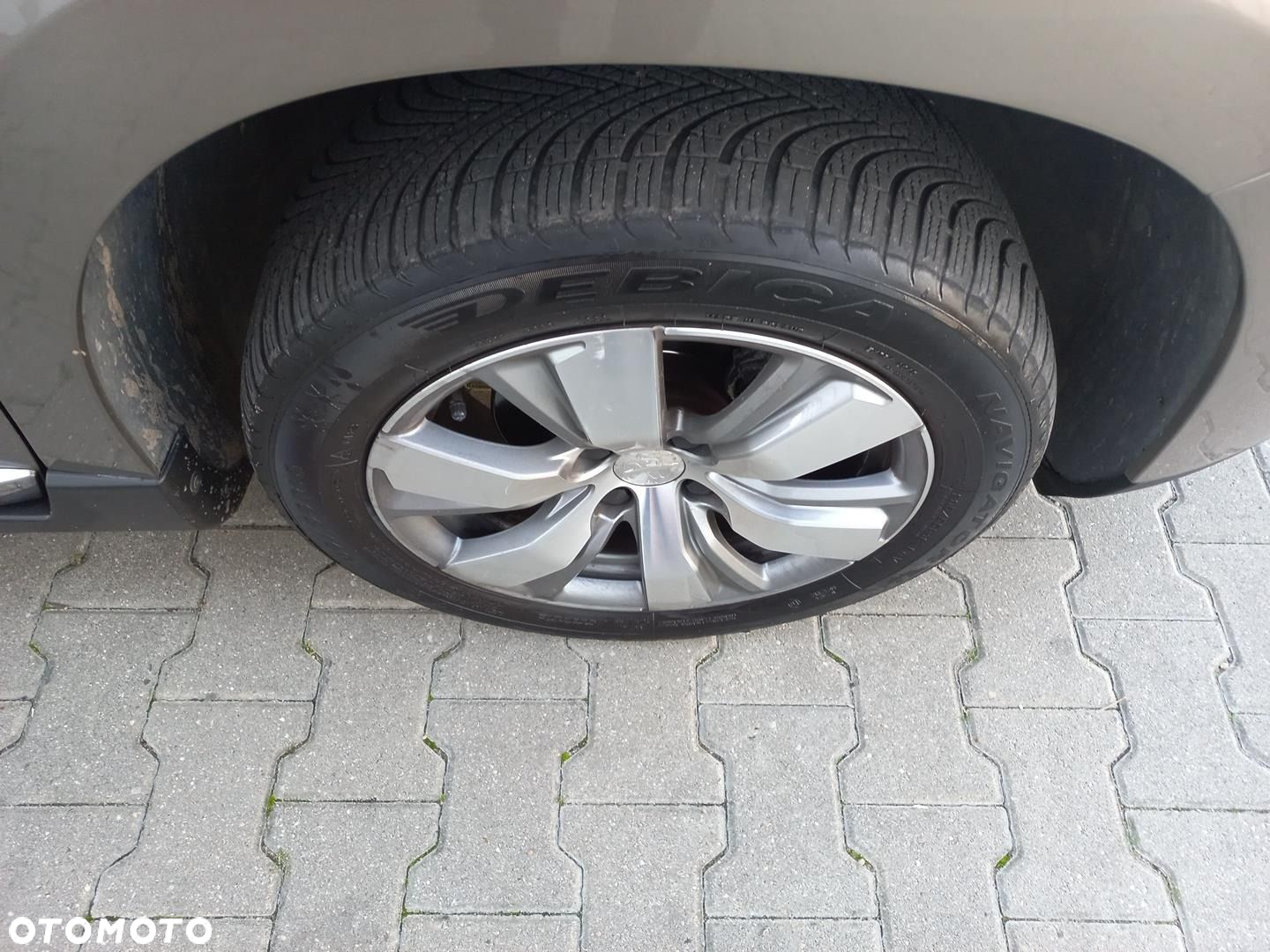 Peugeot 2008 1.6 e-HDi Style S&S - 28