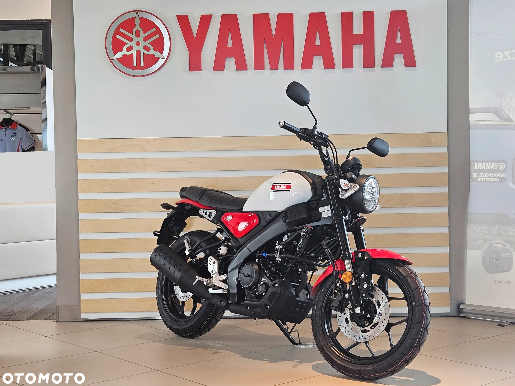 Yamaha XSR - 18