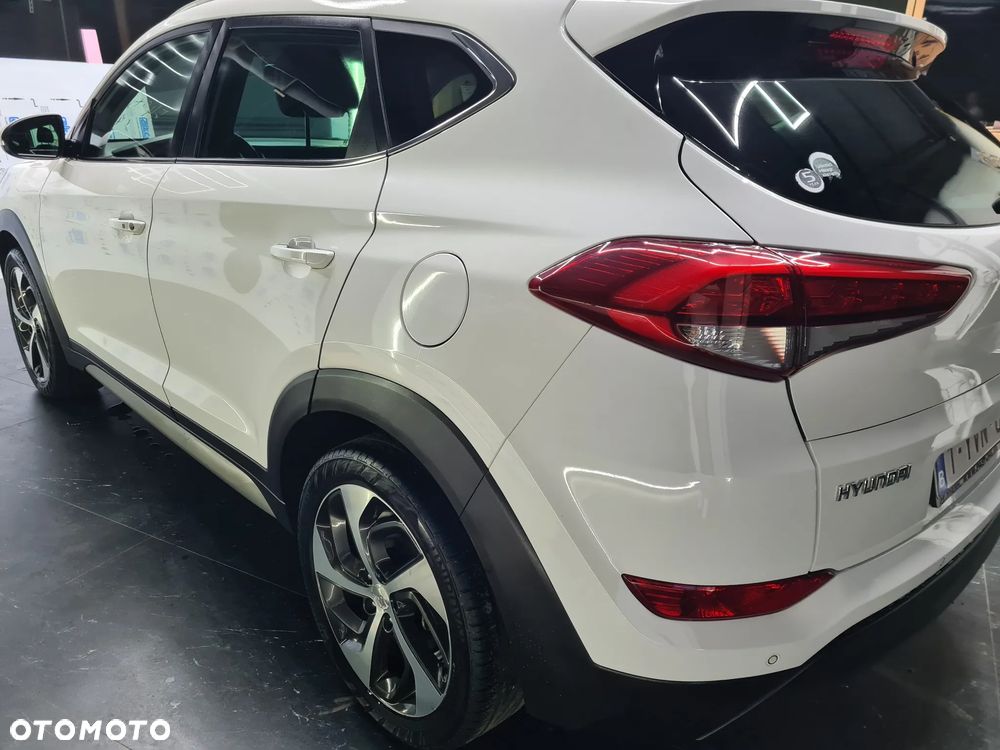 Hyundai Tucson blue 1.7 CRDi 2WD DCT Premium - 19