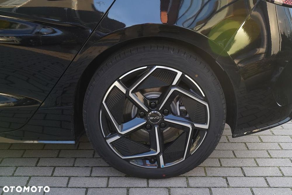 BYD Seal - 32