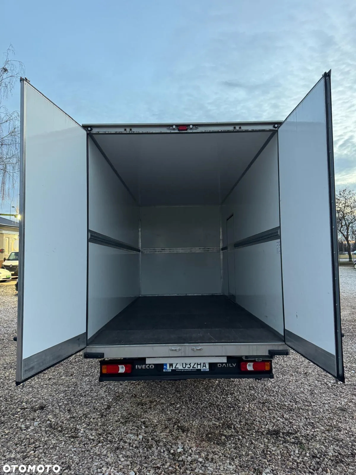 Iveco Daily 35S18 HiMatic kontener 10eu palet - 7
