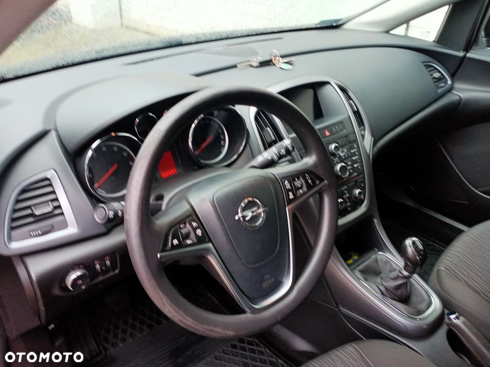 Opel Astra - 8