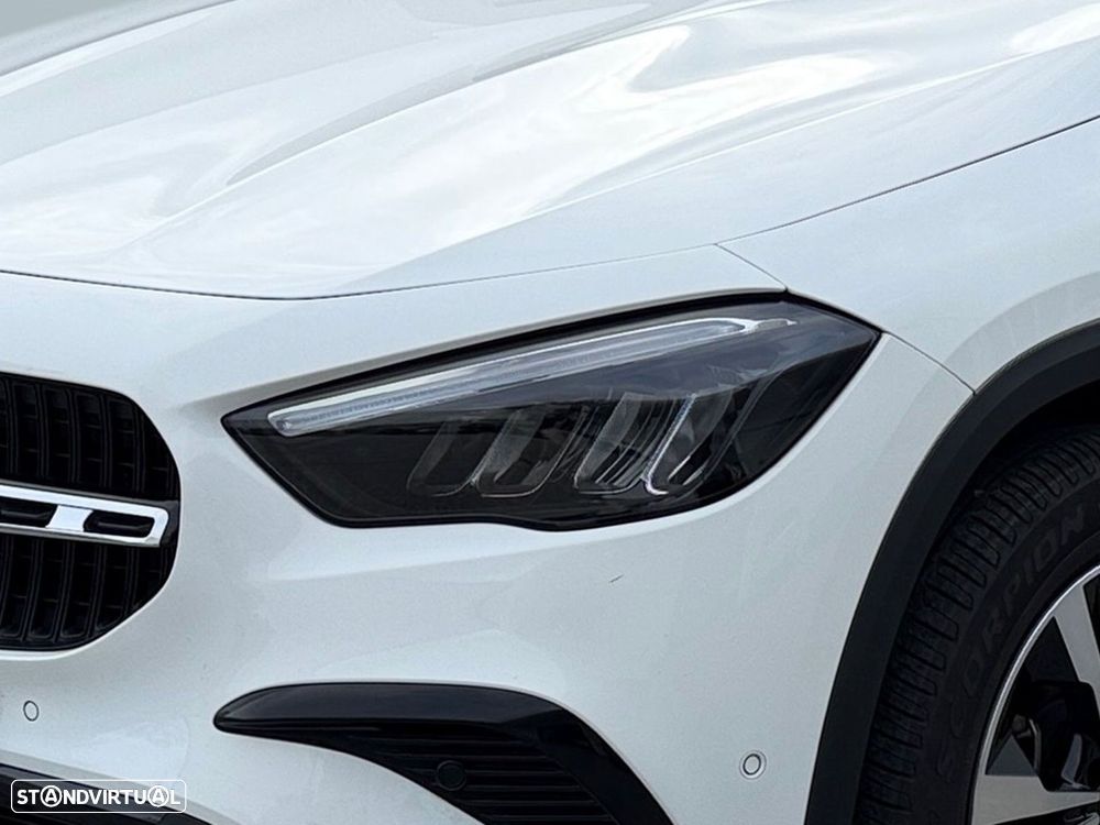 Mercedes-Benz GLA 250 e - 12