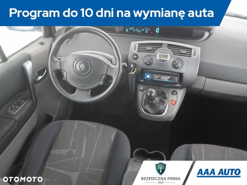 Renault Grand Scenic - 9