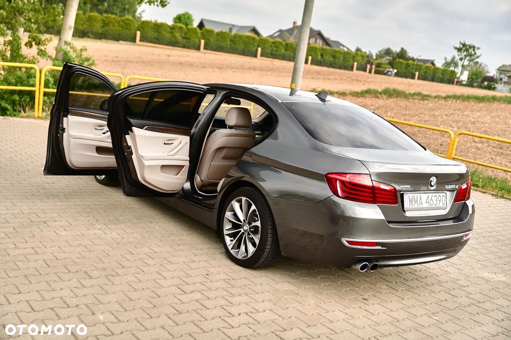 BMW Seria 5 525d xDrive Modern Line - 25