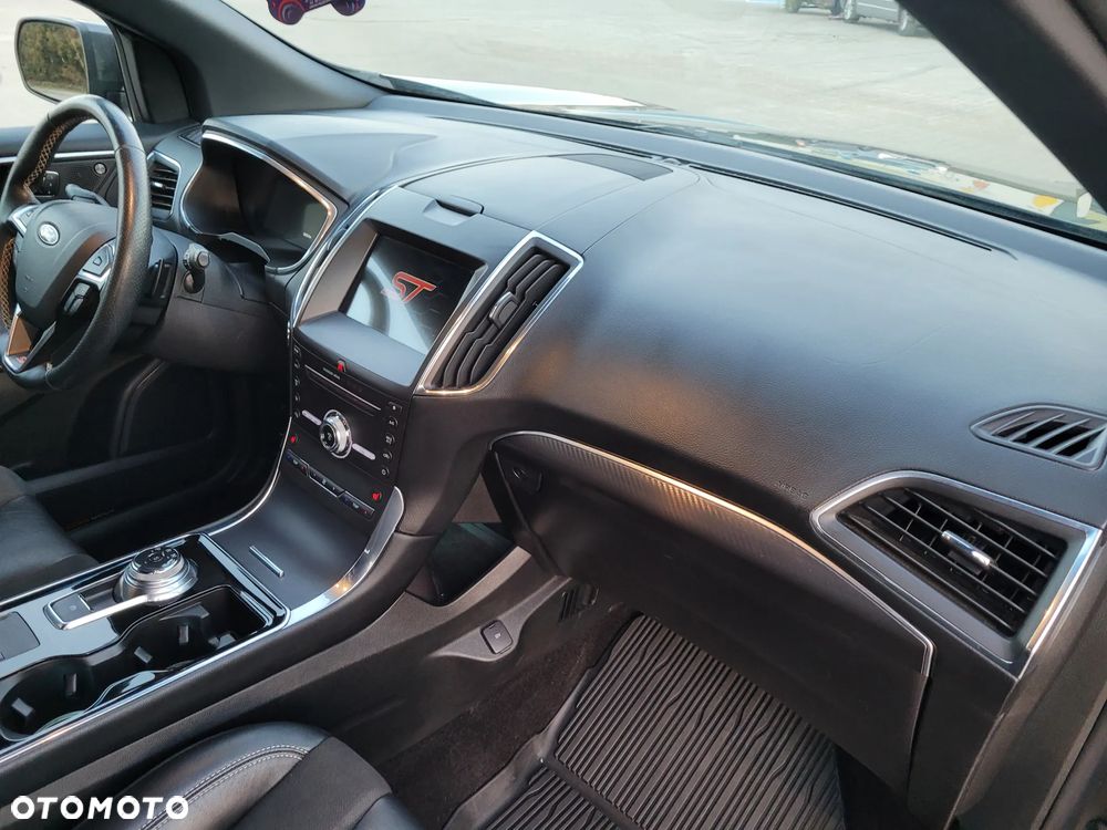 Ford Edge - 22