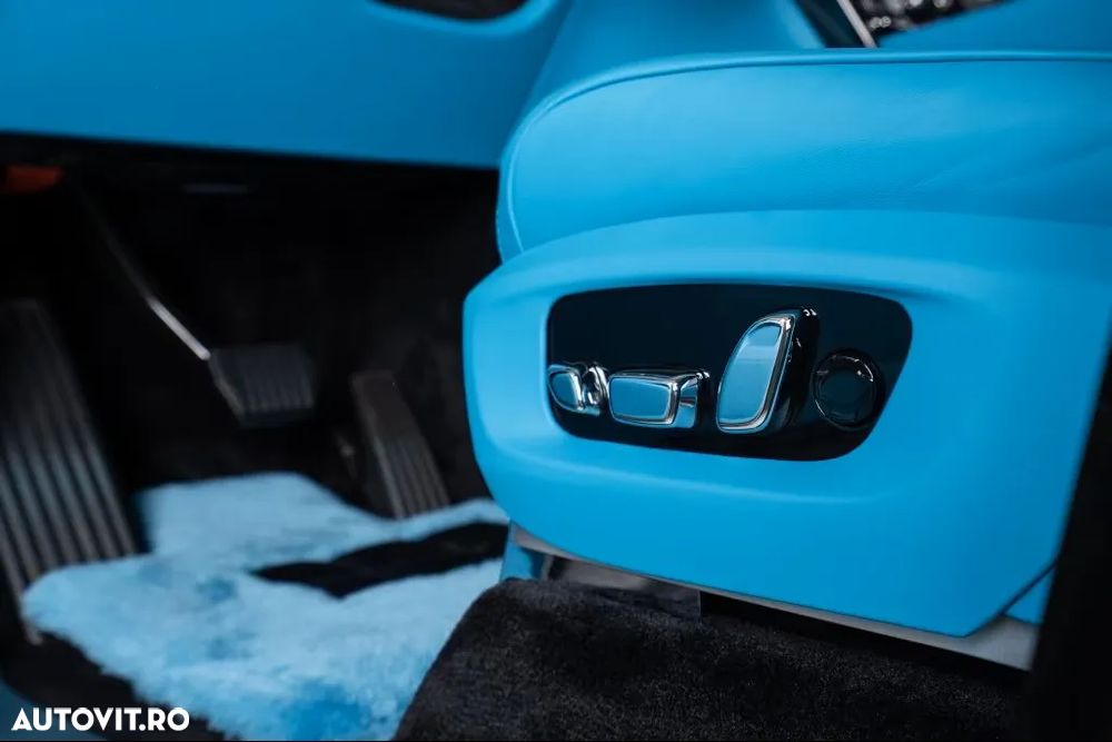 Rolls-Royce Cullinan - 16