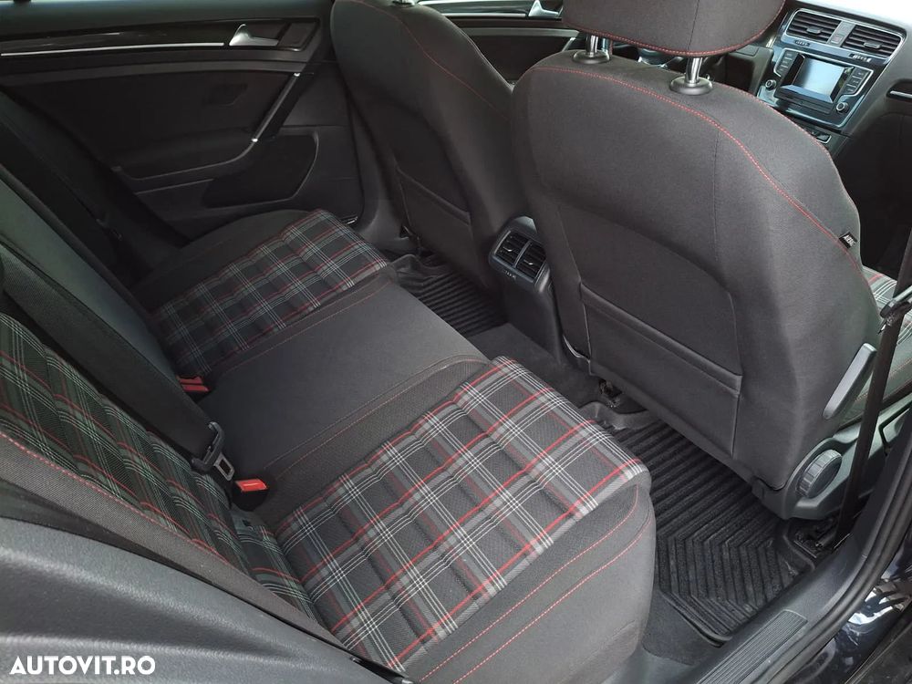 Volkswagen Golf 2.0 TSI BMT DSG GTI Performance - 13