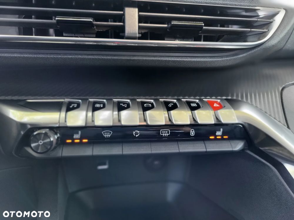 Peugeot 3008 1.5 BlueHDi Allure S&S - 17