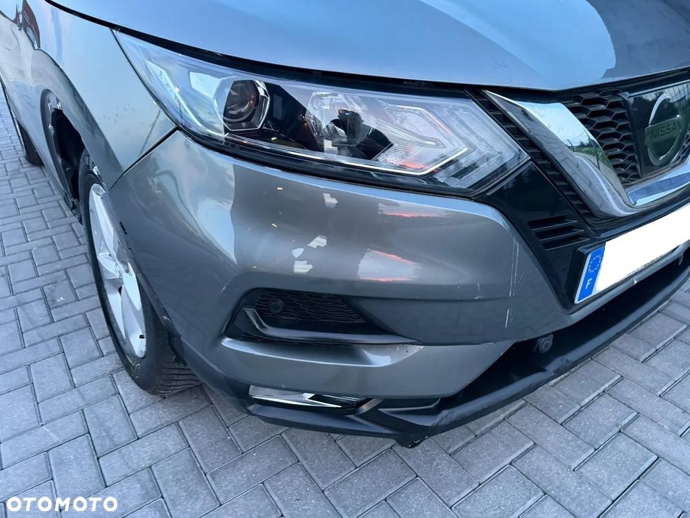 Nissan Qashqai 1.6 DCi Xtronic N-Connecta - 25
