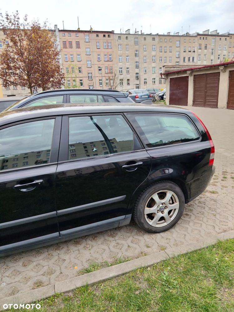 Volvo V50 - 3