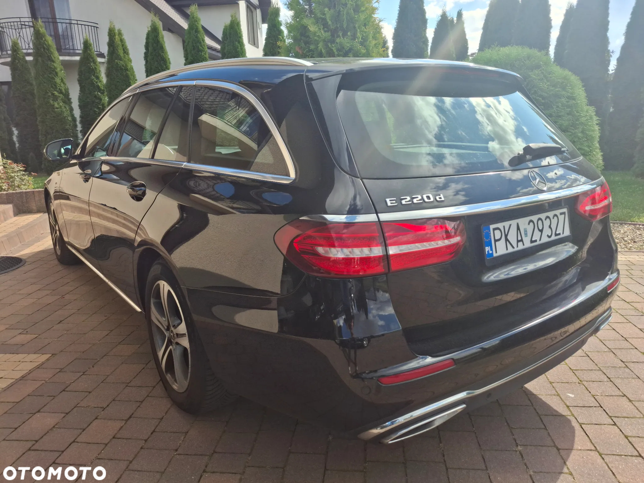 Mercedes-Benz Klasa E 220 d 9G-TRONIC - 10