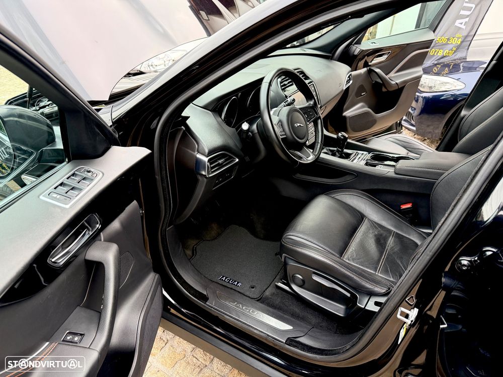 Jaguar F-Pace 2.0 i4D Prestige - 39
