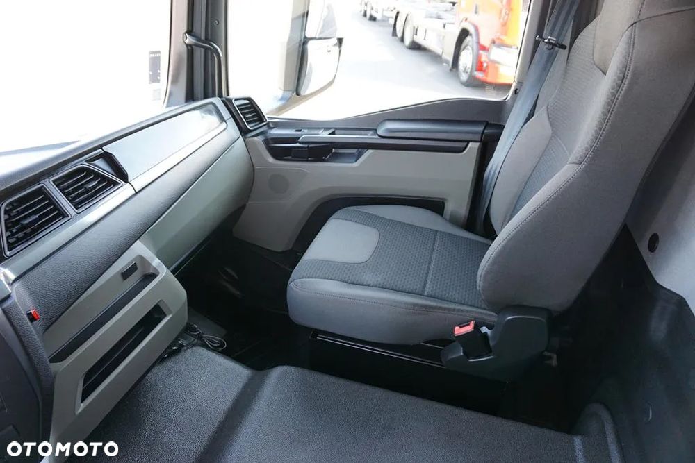 MAN TGL / 12.190 / E 6  / FIRANKA + WINDA / ŁAD. 6 525 KG / 16 PALET - 38