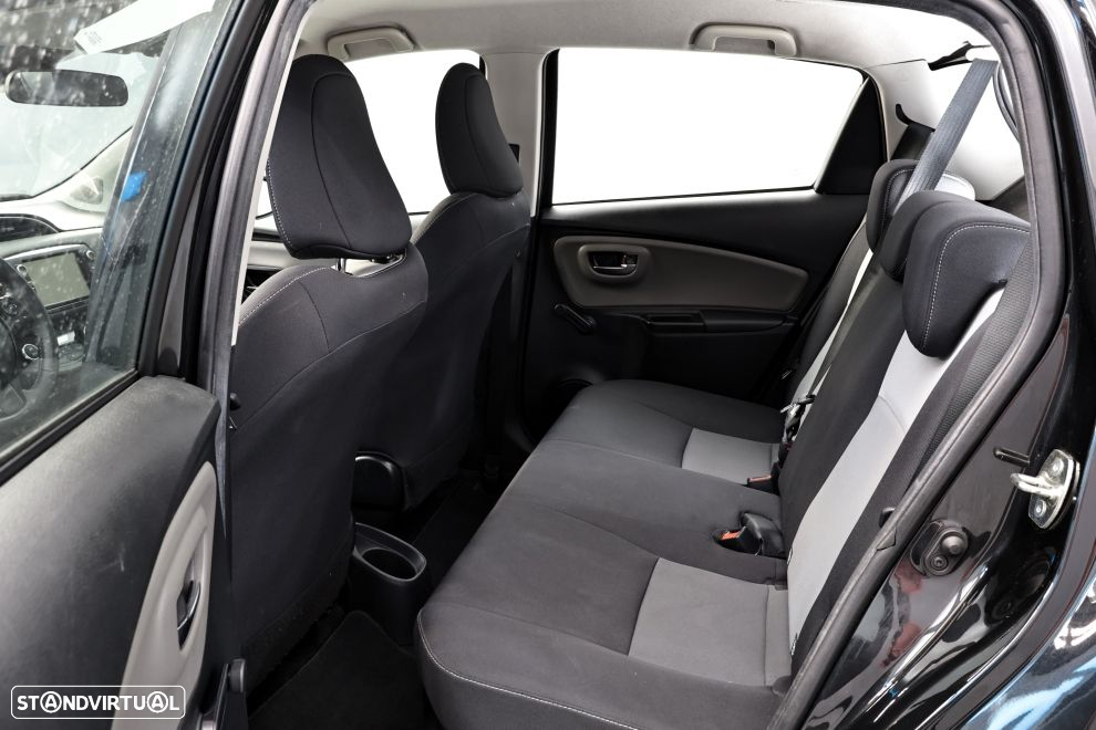Toyota Yaris 1.5 HSD Comfort - 25