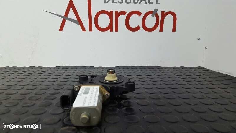 MOTOR ELEVADOR FRENTE ESQUERDO FIAT STILO (192) 1.9 JTD 115 - 4