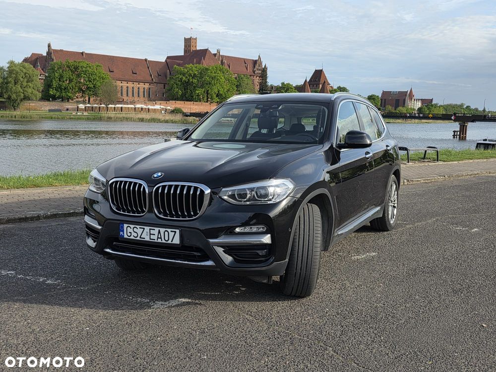 BMW X3 sDrive18d xLine - 27