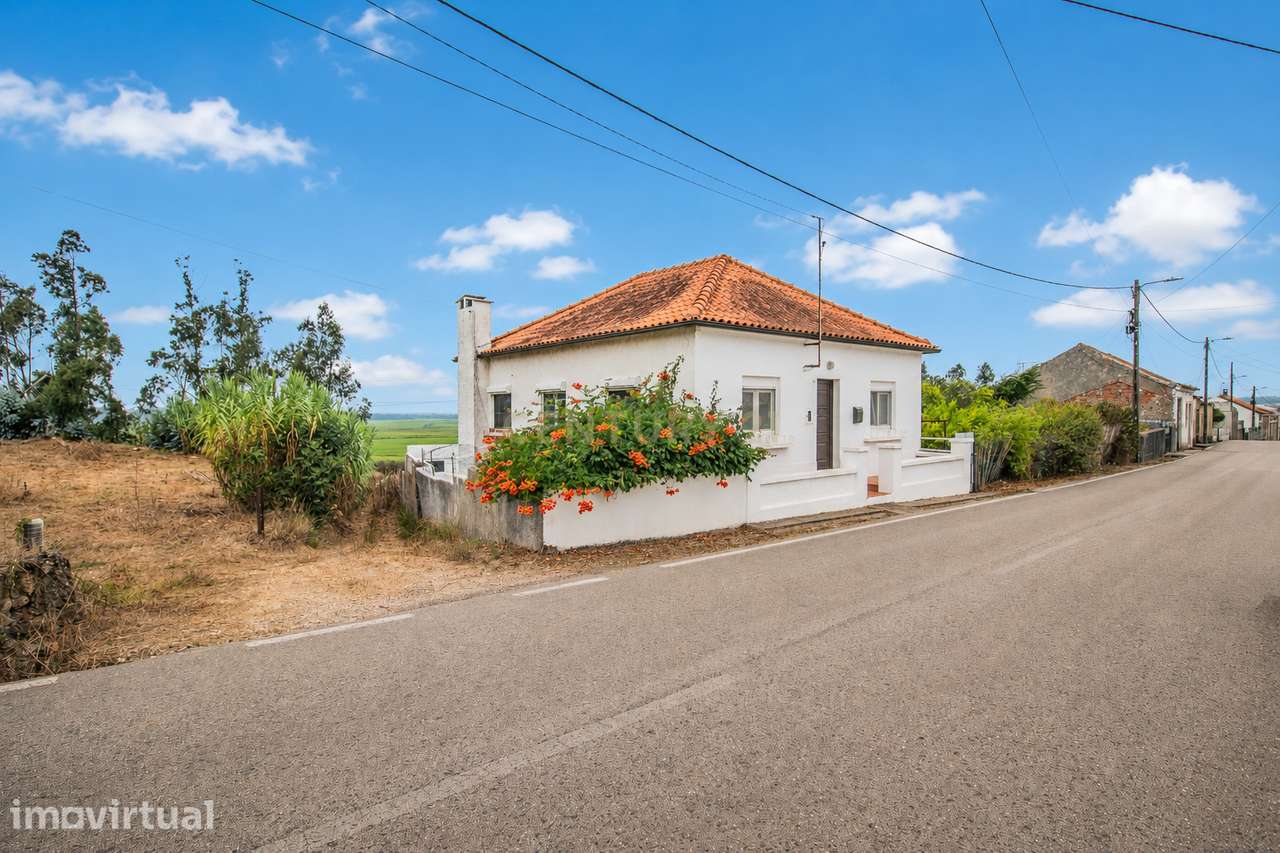 Moradia T3 com Tereno em Alqueidão, Figueira da Foz - Grande imagem: 2/58