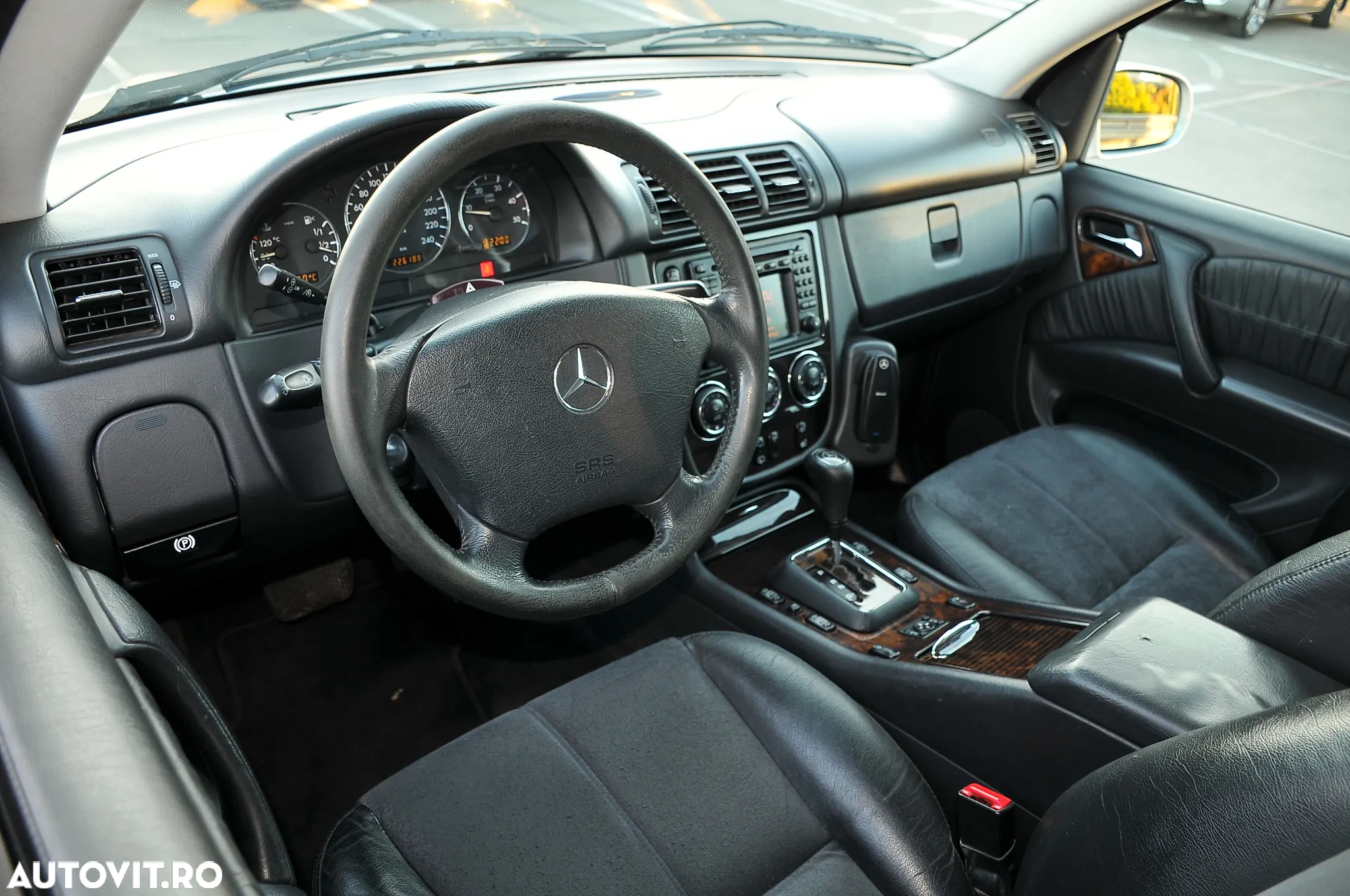Mercedes-Benz ML - 11
