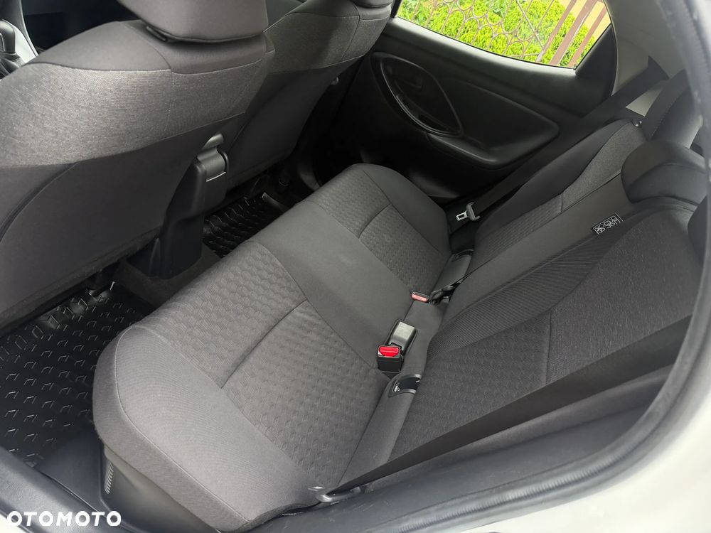 Toyota Yaris Hybrid 1.5 Comfort - 34