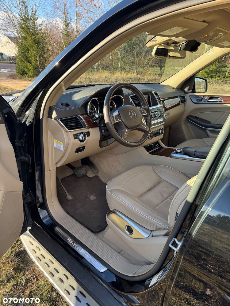 Mercedes-Benz GL 500 4Matic 7G-TRONIC - 8