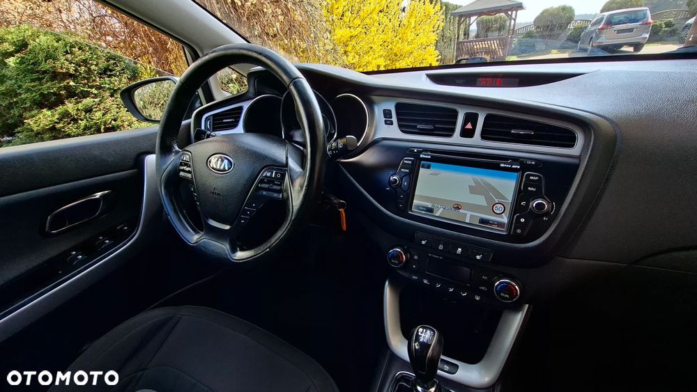 Kia Ceed 1.6 GDI XL - 22