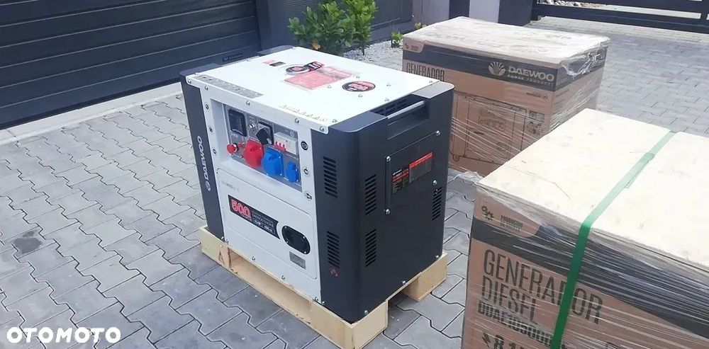 Daewoo Daewoo DDAE10500DSE-3G - 3 Daewoo Daewoo DDAE10500DSE-3G - 4 Daewoo Daewoo DDAE10500DSE-3G - 5 Daewoo Daewoo DDAE10500DSE-3G - 6 Daewoo Daewoo DDAE10500DSE-3G - 7 Daewoo Daewoo DDAE10500DSE-3G - 8 Daewoo Daewoo DDAE10500DSE-3G - 9 Daewoo Daewoo DDAE10500DSE-3G - 10 Daewoo Daewoo DDAE10500DSE-3G - 1 Daewoo Daewoo DDAE10500DSE-3G - 2 Daewoo Daewoo DDAE10500DSE-3G - 3 Daewoo Daewoo DDAE10500DSE-3G - 4 Daewoo Daewoo DDAE10500DSE-3G - 5 Daewoo Daewoo DDAE10500DSE-3G - 6 Daewoo Daewoo DDAE10500DSE-3G - 7 Daewoo Daewoo DDAE10500DSE-3G - 8 Daewoo Daewoo DDAE10500DSE-3G - 9 Daewoo Daewoo DDAE10500DSE-3G - 10 Opis  Zgłoś AGREGAT PRĄDOTWÓRCZY    cena netto: 10480 zł    DANE TECHNICZNE:    Maksymalna moc:    8.1kVA (400V)    7,3kVA (230V)    Moc znamionowa:    7,5kVA (400V)    6,7kVA (230V)    Moc silnika: 15 KM    Pojemność: 498 cc    Pojemność zbiornika paliwa: 15 l    Pojemność zbiornika oleju: 1,65 l    Współczynnik mocy: 1,25    Gniazdo: 1 x 16 A - 1 x 32 A    Wyjście 12V:    Bateria: 36AH    Poziom hałasu w 7M: 72 - 74 dBA    Waga netto: 165 kg    Wymiary: 880 x 560 x 720    OZNACZENIE SILNIKA AGREGATU:    Daewoo DDAE10500DSE-3G    STAN:    NOWY, ORYGINAŁ    numer magazynowy:    108091 dostępne od ręki .     Pokaż pełny opis 22 kwietnia 2025 13:15   ID: 6124923127  Szczegóły Podstawowe  Marka pojazdu  Daewoo  Model pojazdu  Daewoo DDAE10500DSE-3G  Rok produkcji  2022  Stan  Nowy  Bezwypadkowy  Tak  Kup ten pojazd na raty  Oblicz  Finansowanie reklama Potrzebujesz finansowania?  Ustaw warunki kredytu jaki Cię interesuje - na tej podstawie wybierzemy ofertę dostosowaną do Twoich potrzeb.  Kwota finansowania (PLN)   12 890 PLN Min. 1 000 PLN - Maks. 300 000 PLN  Okres (miesiące)   48  4 lata   60  5 lat   84  7 lat   96  8 lat   120  10 lat   Zapytaj o finansowanie Informacje o sprzedającym FHU Auto-Tech  Sprzedający profesjonalny  Sprzedający na OTOMOTO od 2018  Kontakt bezpośredni   Napisz  Wyświetl numer Więcej opcji kontaktu  Zobacz więcej ofert (1141) tego sprzedawcy  Znajdź na mapie  Zawiła 51b - 30-442 Kraków, Małopolskie (Polska)   Daewoo Daewoo DDAE10500DSE-3G - 4