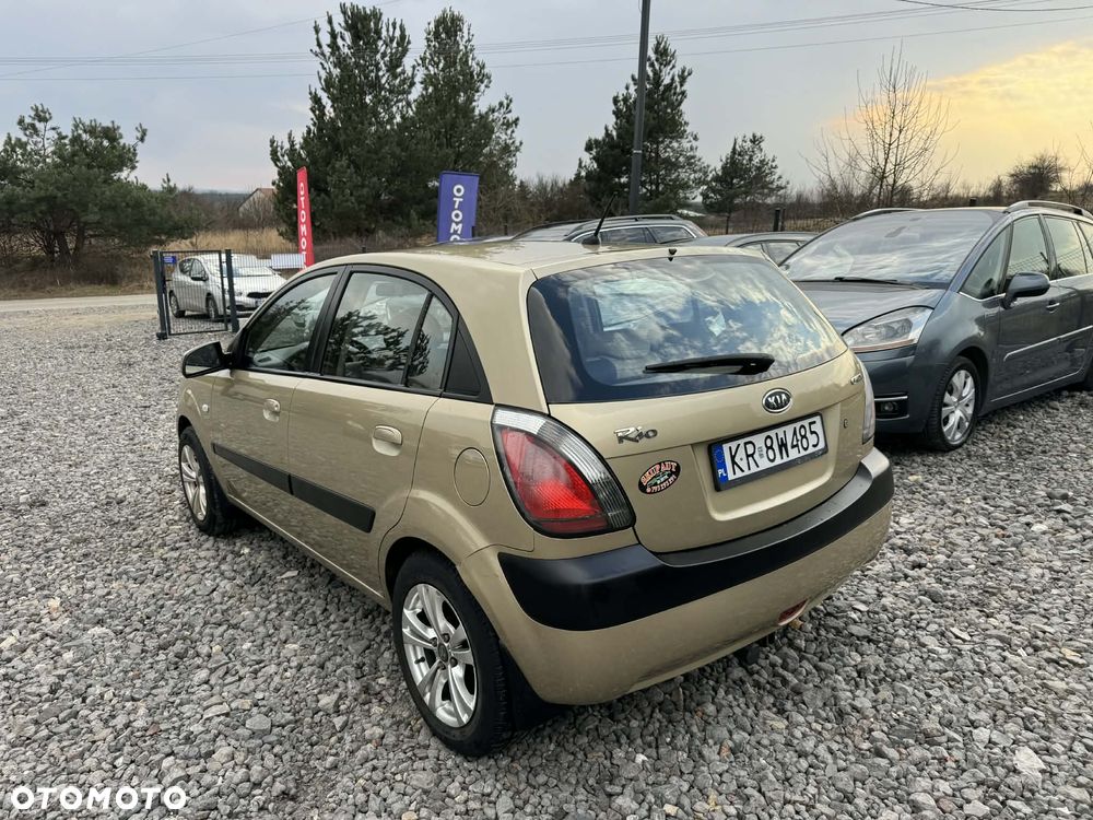 Kia Rio 1.5 CRDi Family + - 3