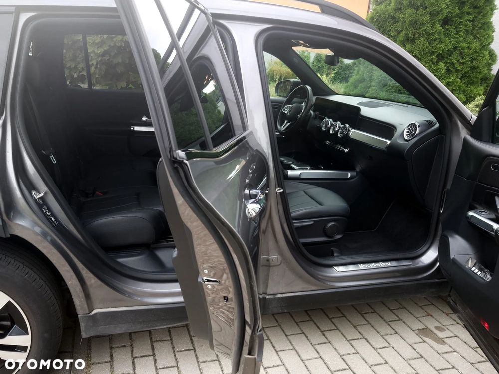 Mercedes-Benz GLB 250 4-Matic Progressive 8G-DCT - 8