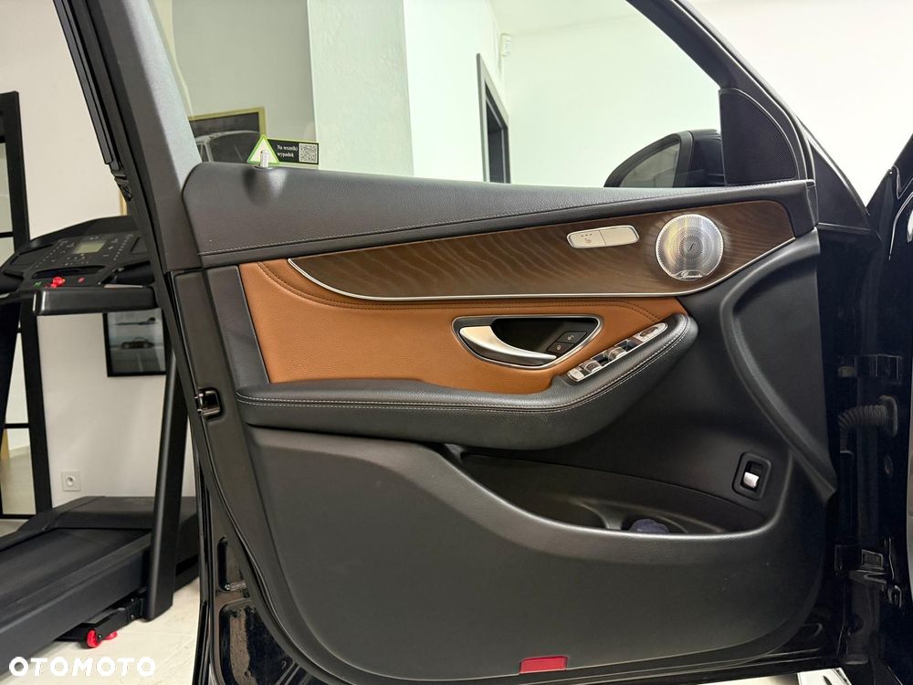 Mercedes-Benz GLC - 10