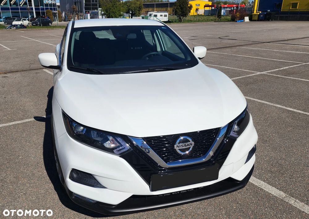 Nissan Rogue - 4