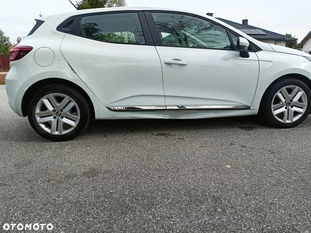 Renault Clio TCe 90 TECHNO - 9