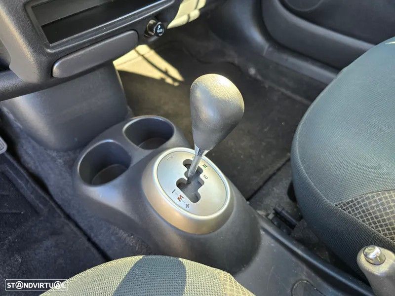 Toyota Yaris 1.0 Sol MMT AC - 22