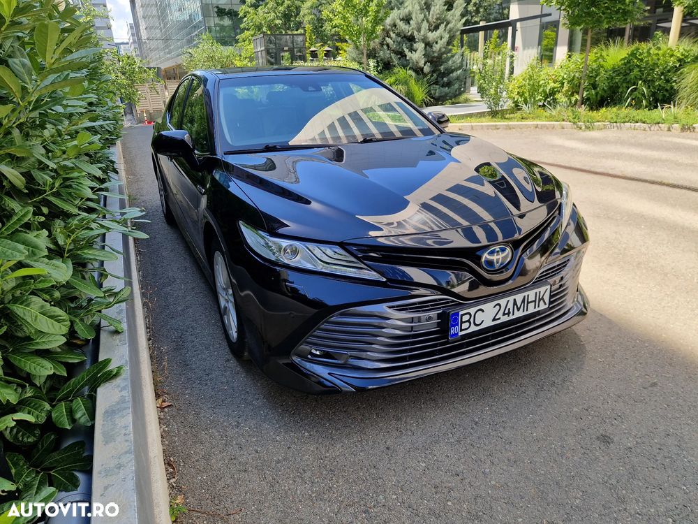 Toyota Camry 2.5 Exclusive - 6
