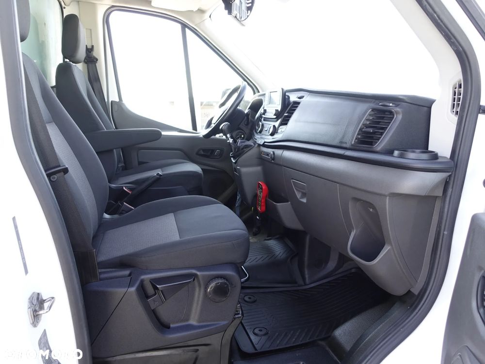 Ford Transit - Kontener z windą - 27