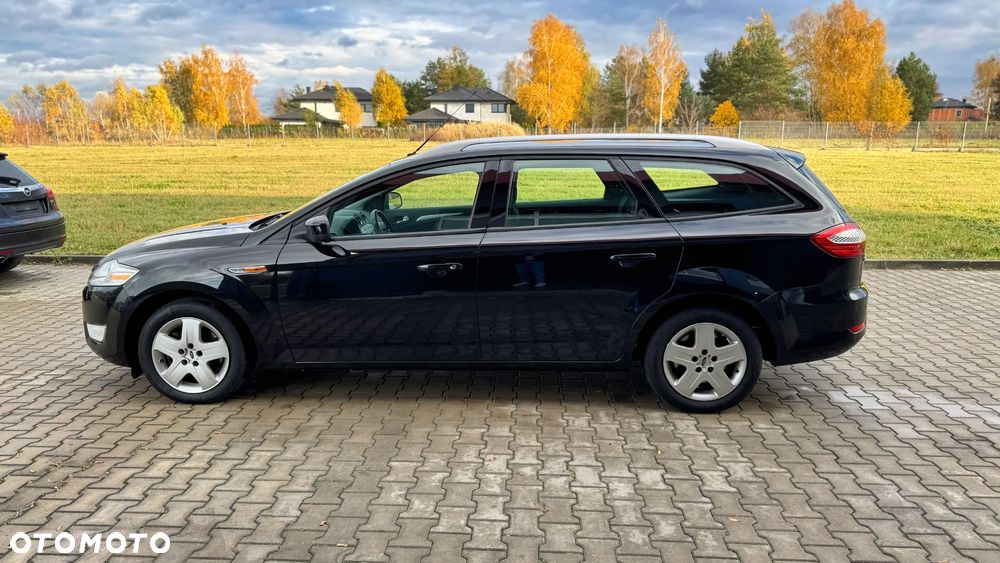 Ford Mondeo 1.6 Ambiente - 11