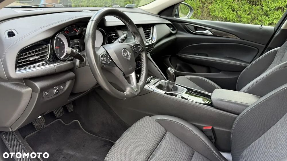Opel Insignia 1.5 T Exclusive S&S - 17
