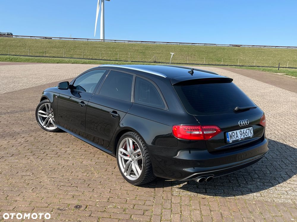Audi A4 Avant 2.0 TDI DPF quattro S tronic S line Sportpaket - 3