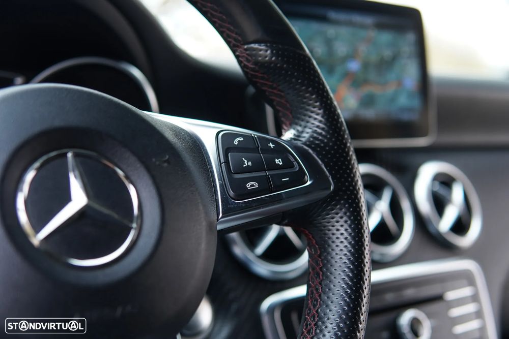 Mercedes-Benz A 180 d AMG Line - 42