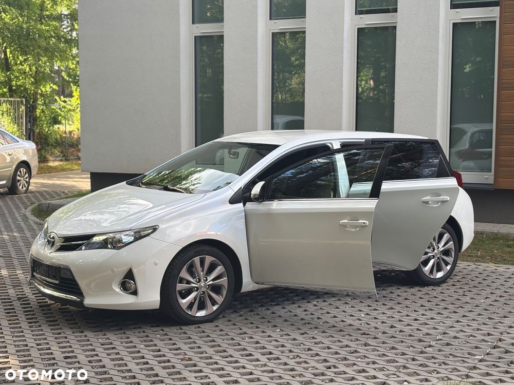 Toyota Auris - 2