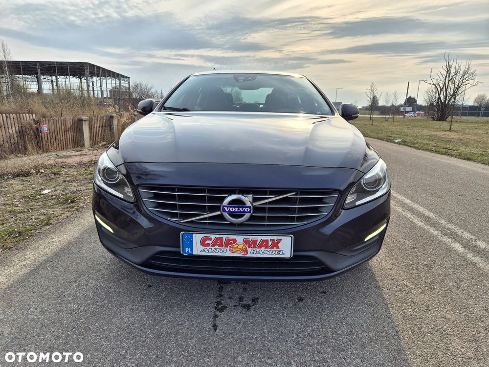 Volvo S60 D2 Momentum - 5