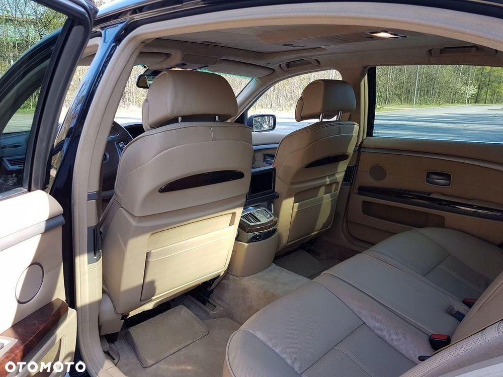 BMW Seria 7 - 13