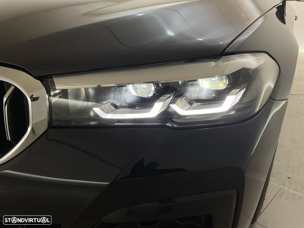BMW 530 e Pack Desportivo M — fotografia 33