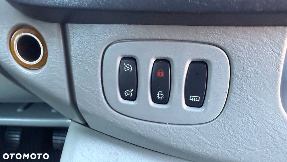 Opel Vivaro - 34